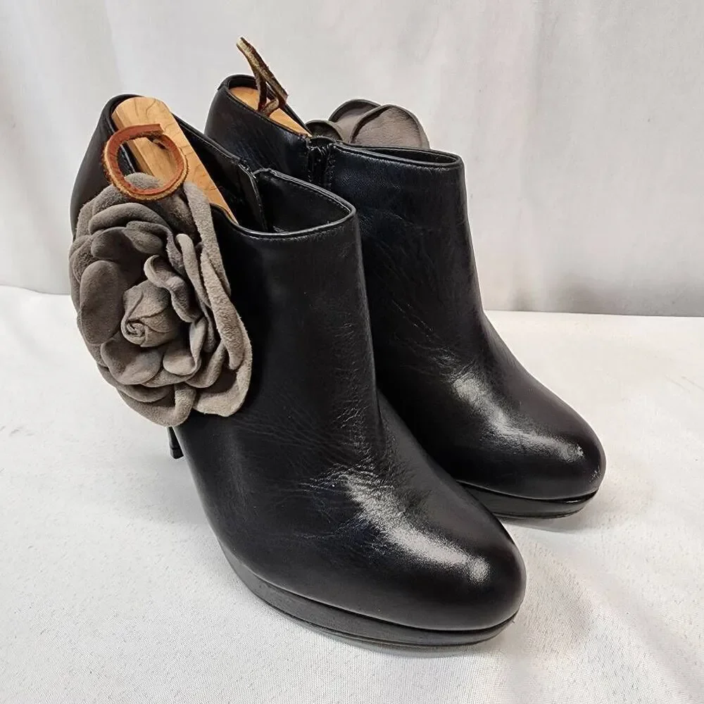 Kelsi Dagger Size 8 Rosabella Platform Ankle Booties w/Suede Gray Roses Leather